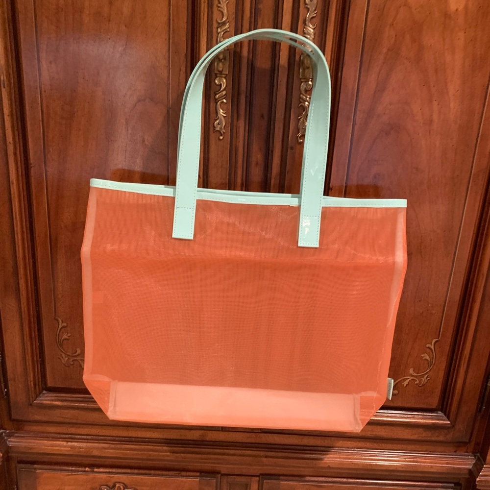Clinique Sunny Days Large Sized Tote NWT